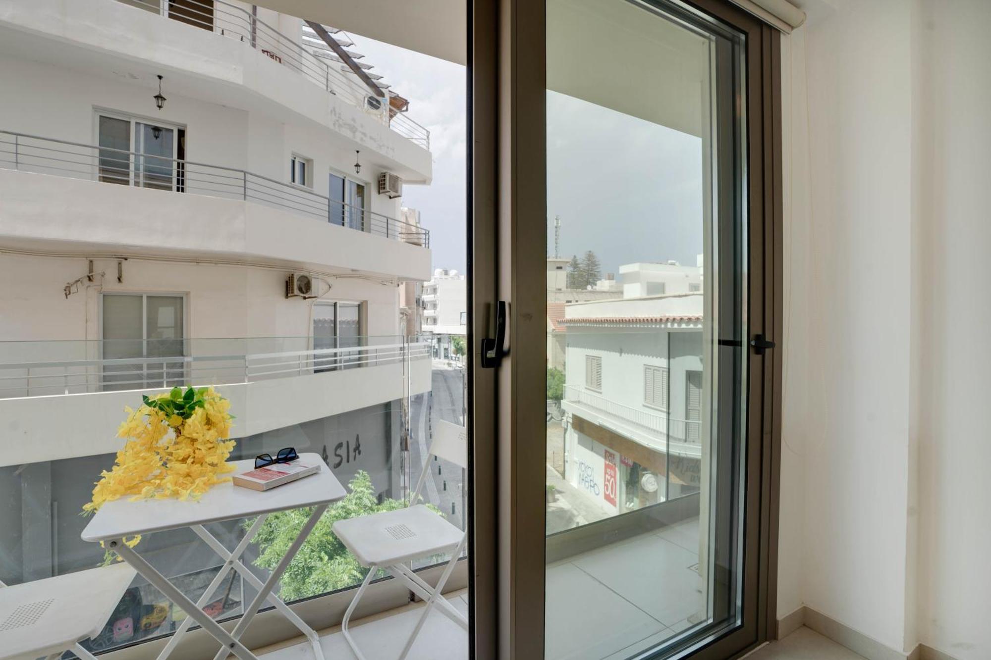 Lemon Paradise City Centre 200M From Beach 拉纳卡 外观 照片
